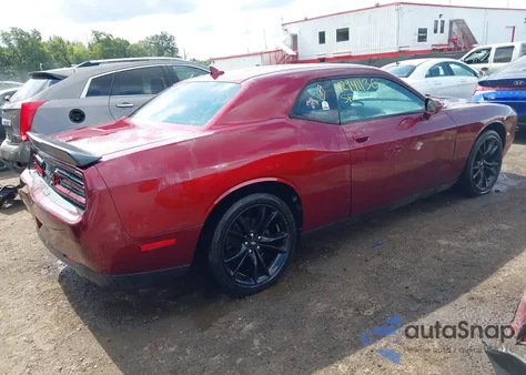 2017 Dodge Challenger Sxt Plus z USA, uszkodzony, nr VIN 2C3CDZAG5HH659561